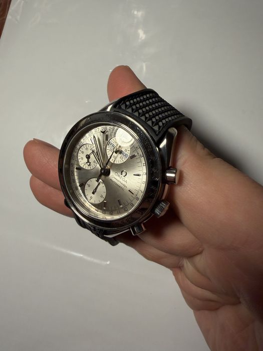 Наручные часы Omega Speedmaster Automatic