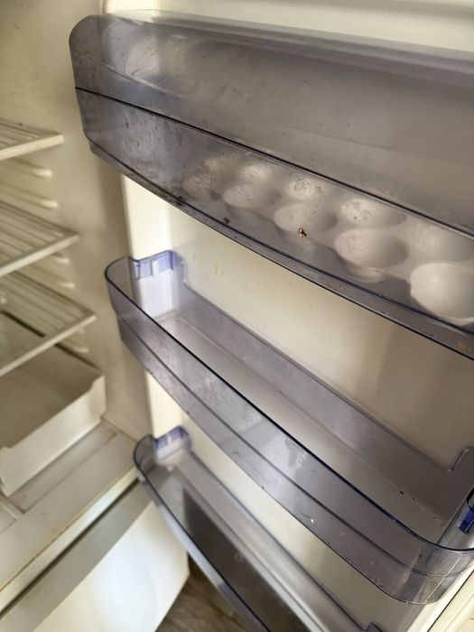 Холодильник Бирюса