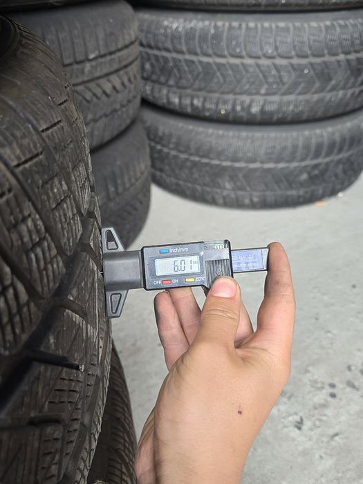 4 Броя 255/60/18 Pirelli 2x6,8mm 2x6mm