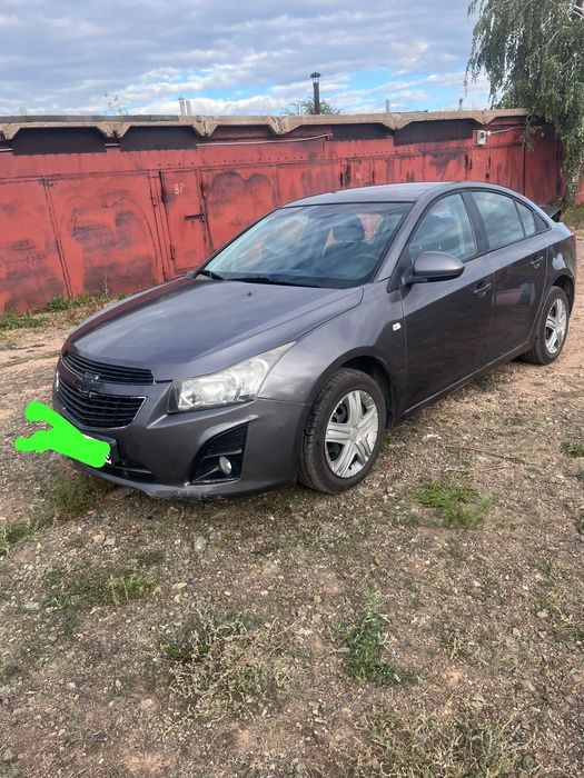 Продам машину Шевроле Круз