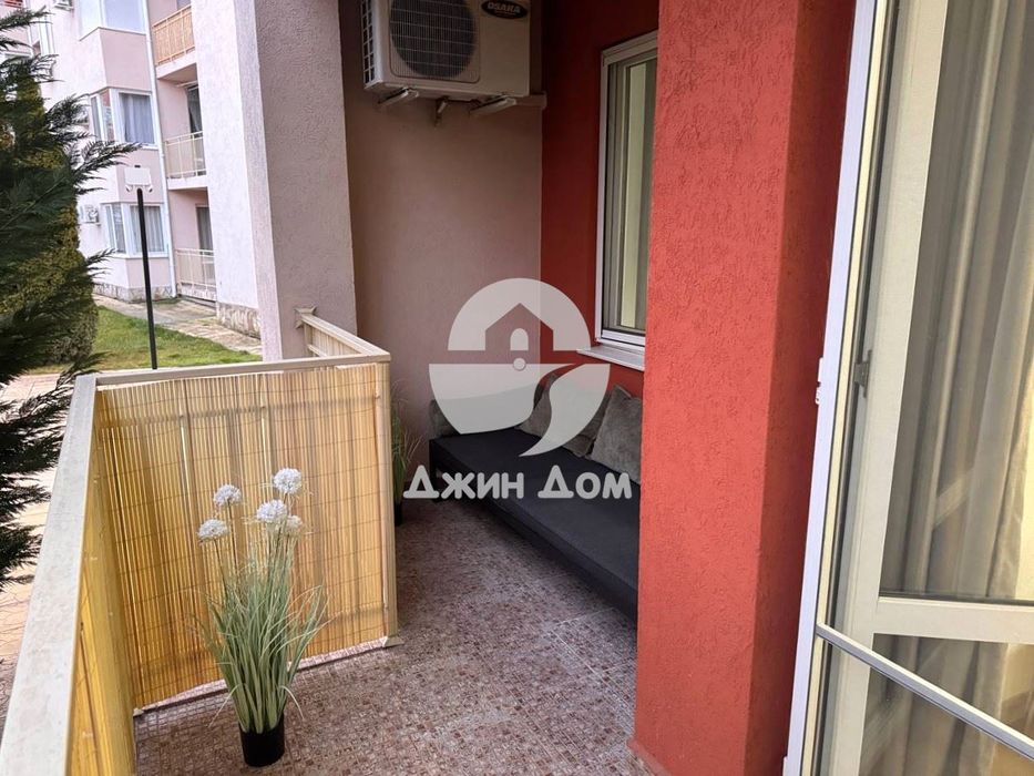 Продава се Двустаен апартамент в к.к. Слънчев бряг - 53 кв.м за 645 €/кв.м - Снимка #8
