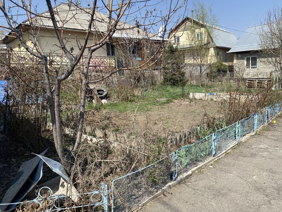 Продам дом в ценре талгара