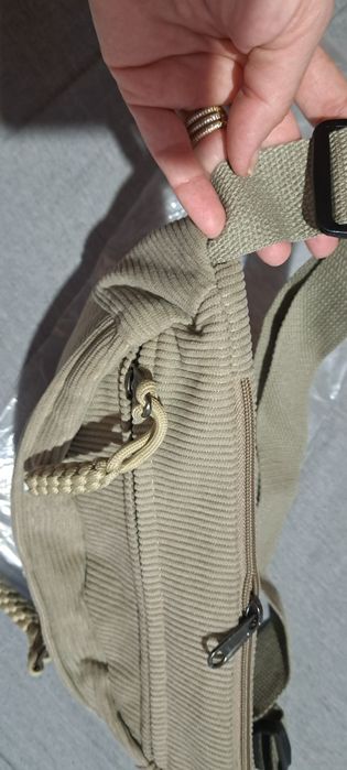 Нова  дамска чанта