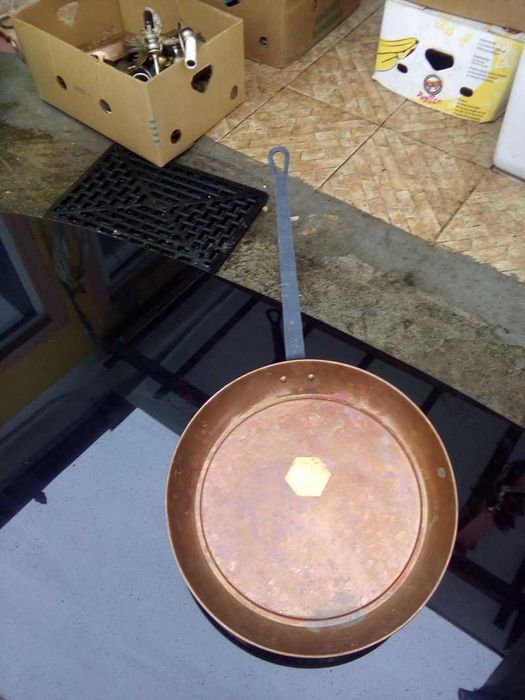 Ornament cupru tigaie