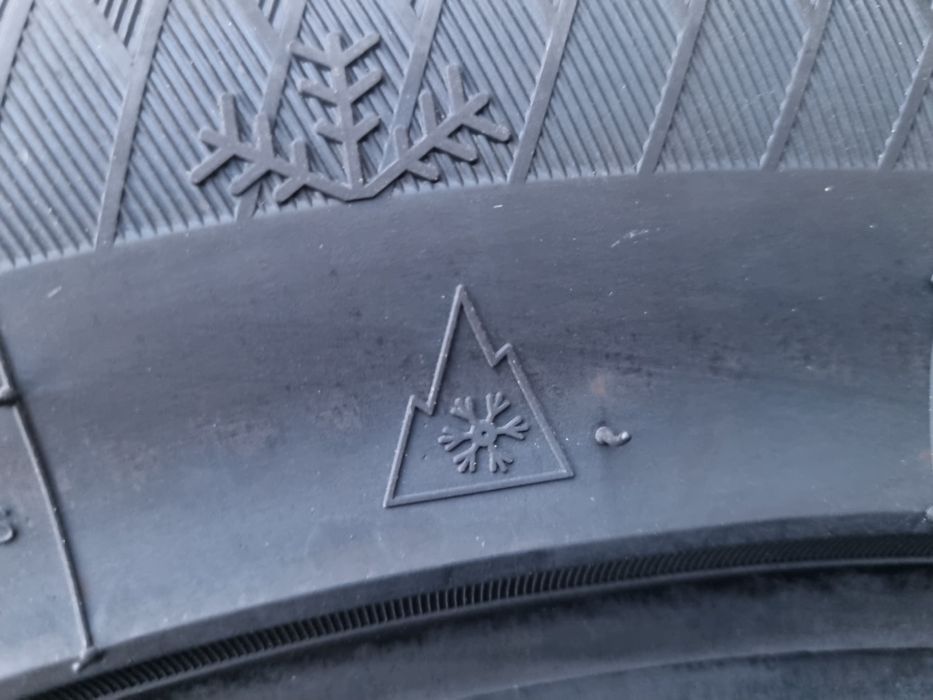 235/60 R17, 102H, GRIPMAX Stature M/S, Anvelope de iarna M+S