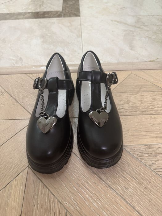 Туфли на девочек