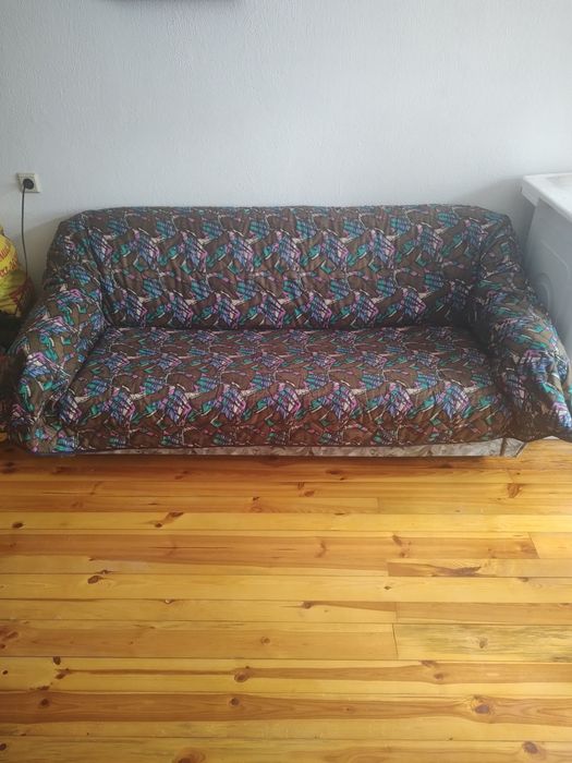 Холна гарнитура запазена