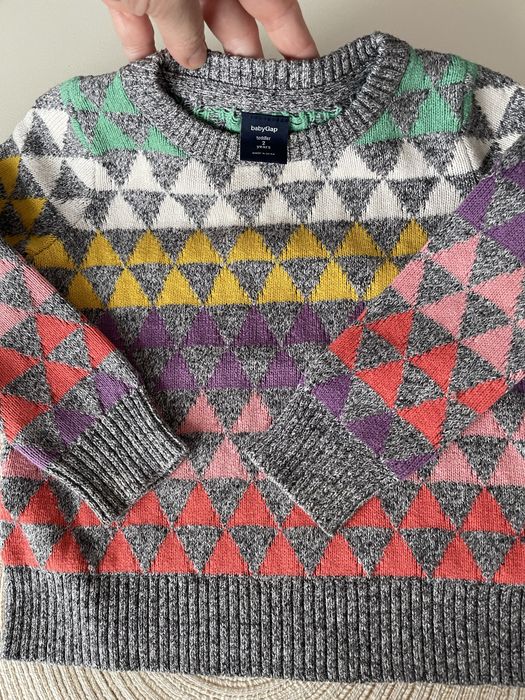 Set de haine pentru un băiat de 1,5–2 ani (18–24 luni) — mărci: H&M, Gap, SoCute, Muz