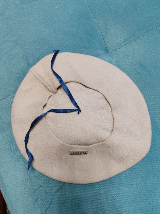 Берет с помпоном весна/осень