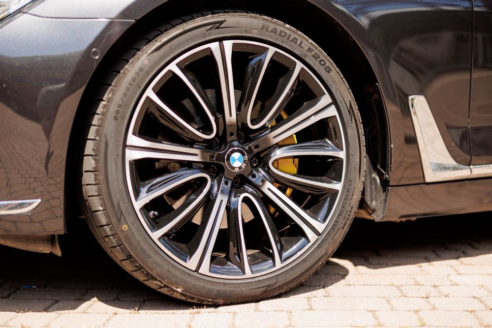 Bmw 730D Bowers and wilkins