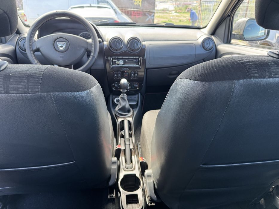 Vand Dacia Duster/4*4 la buton/diesel/168000km/2011/