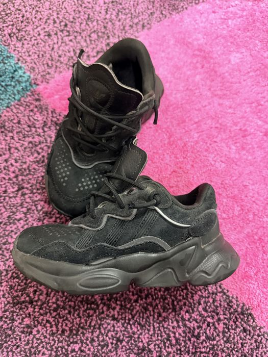Adidas ozweego masura 28