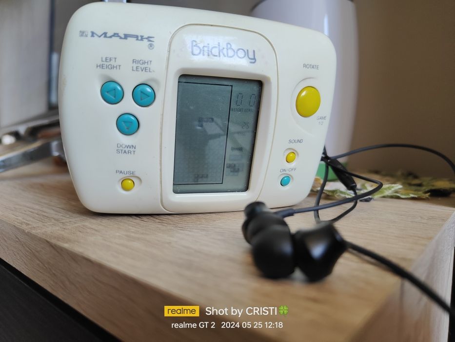 Minicasetofon + joc Tetris Brick Boy