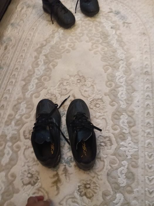 Vând ghete adidas F50 mărimea 38-39