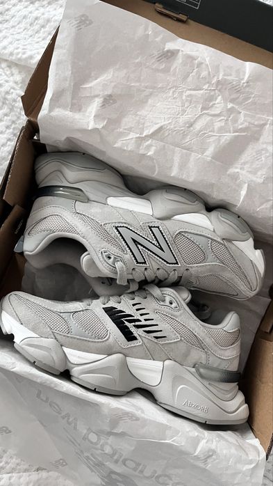 New Balance 9060 gri