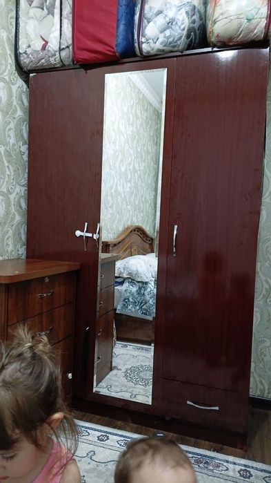 Divan Chestr Shkaf