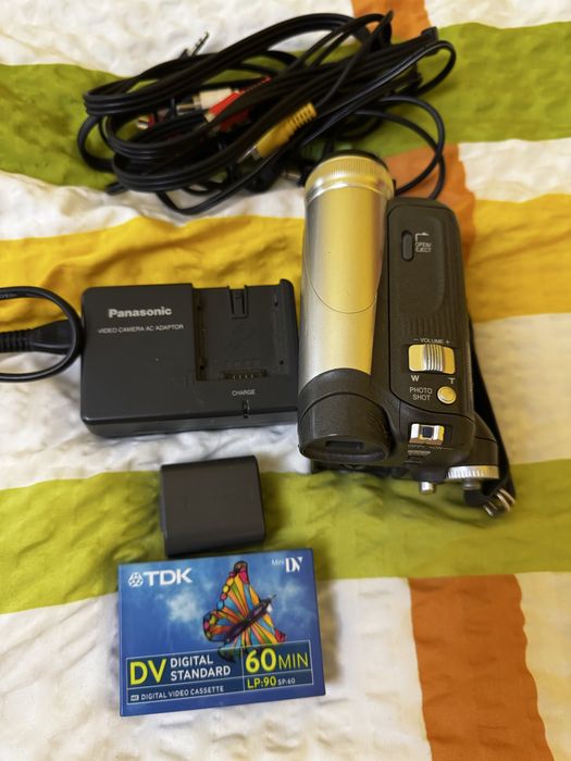 cameră video Panasonic model NV-GS17 Made in Japan