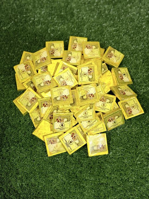 Dubai & Belgium chocolate original sotiladi. Sovg’a uchun eng zori.