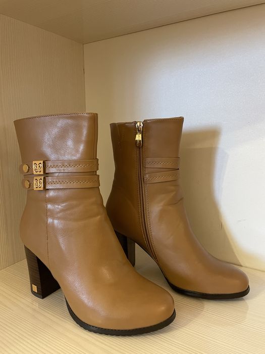 Женская обувь, по 500 т