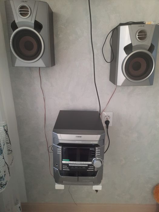 Музыкальный центр