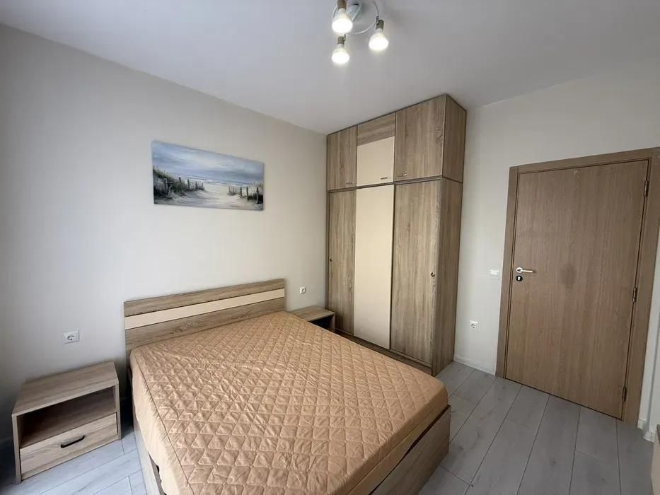 Дава се под наем Двустаен апартамент в Варна, Бриз - 64 кв.м за 518.67 € - Снимка #1