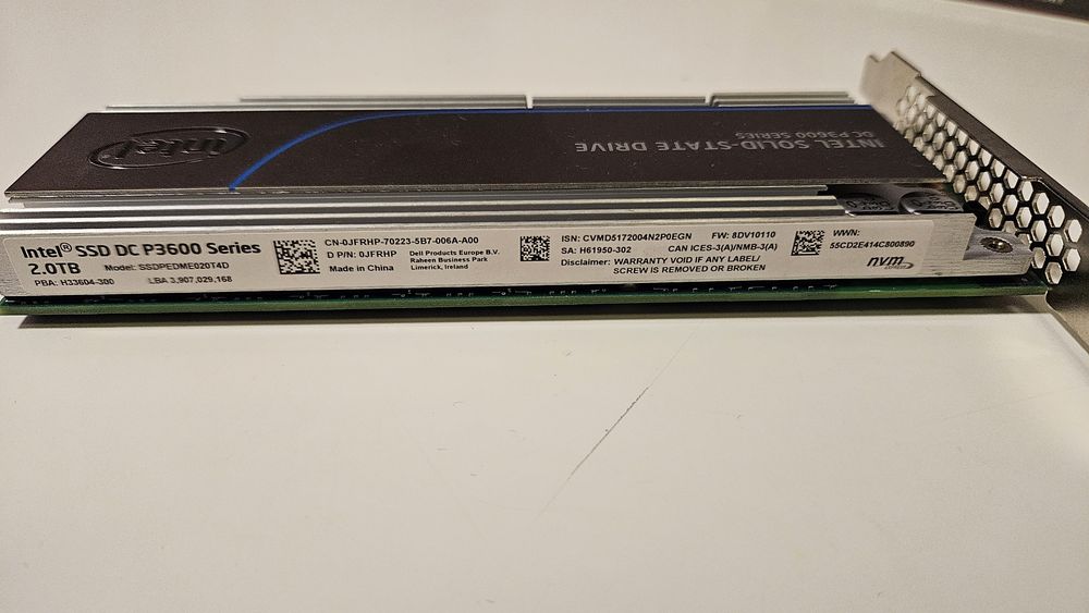 2TB Intel SSD DC P3600 Series PCIE