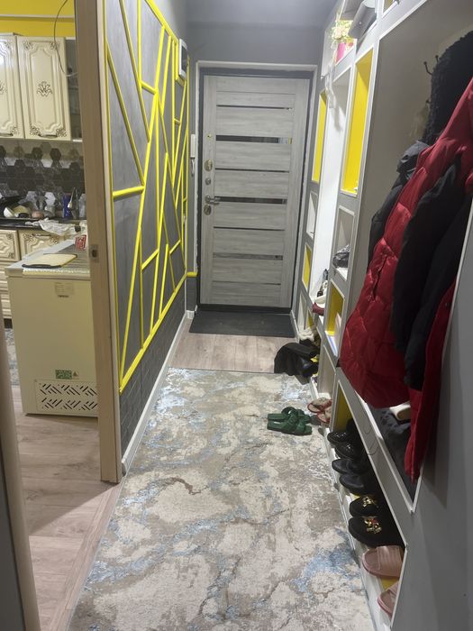 На подселение возьму девушку