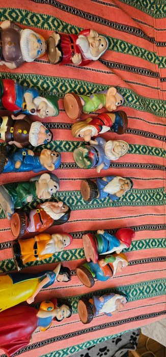 jucarii din cauciuc Alba ca zapada si cei 7 pitici