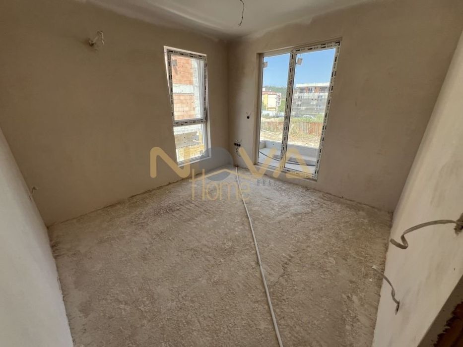 Продава се Тристаен апартамент в Варна, Виница - 98 кв.м за 776 €/кв.м - Снимка #4