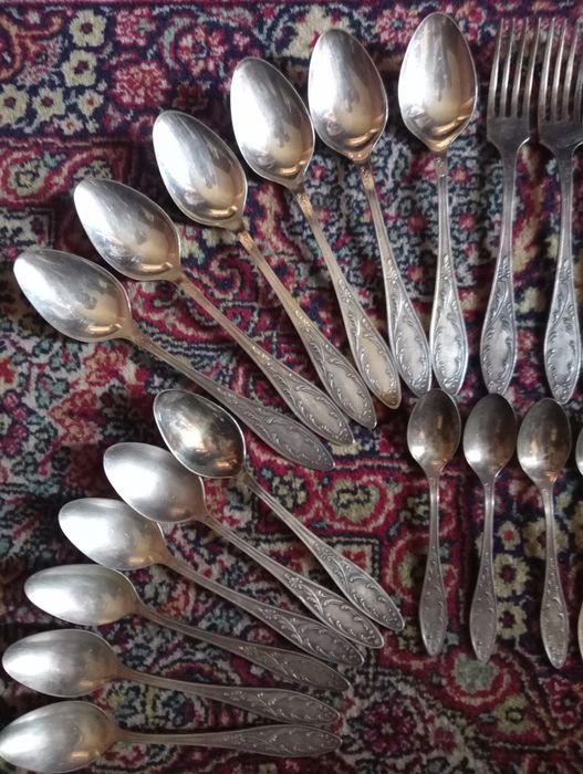 Посуда бу. Совецкий мельхиор.