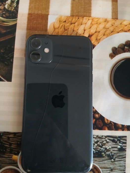 Vand iphone 11 68 sanatate