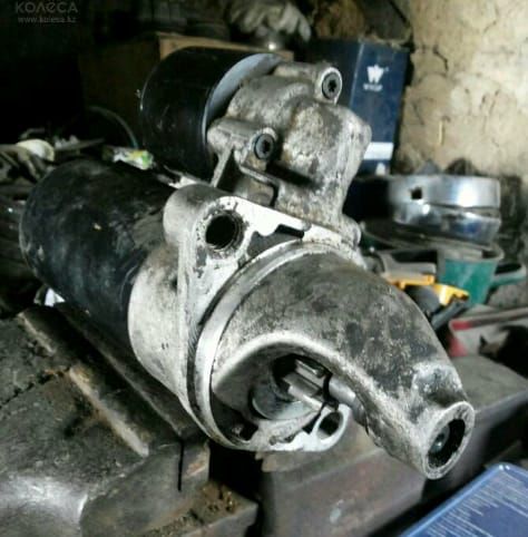 Дверь Ауди+ Запчасти