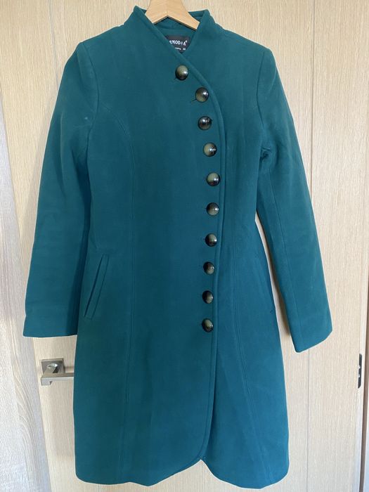 Вълнено дамско палто