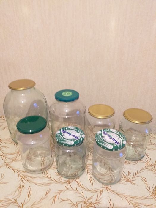 Банки стеклянные с крышками