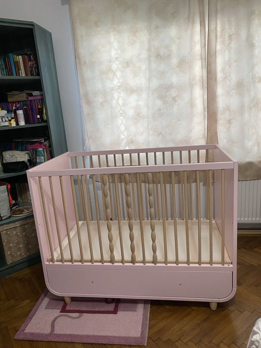 Set IKEA pătuț bebe + masă de înfășat + saltea inclusă, stare foarte bună