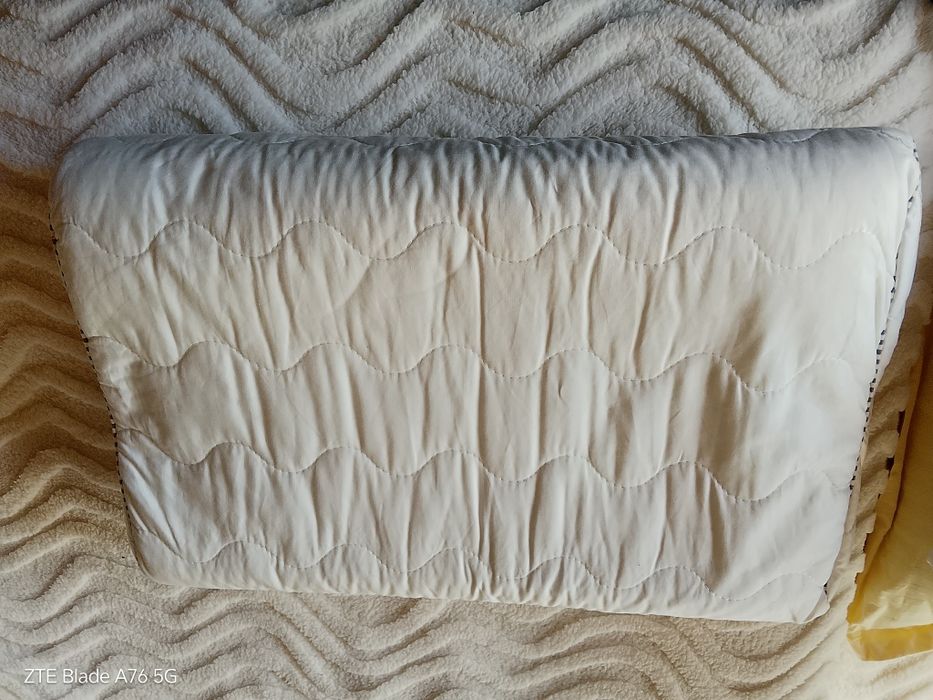 Продавам ергономични възглавници