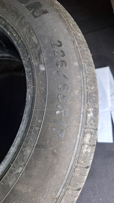 225/65/17  [50 евро за 2 бр.]