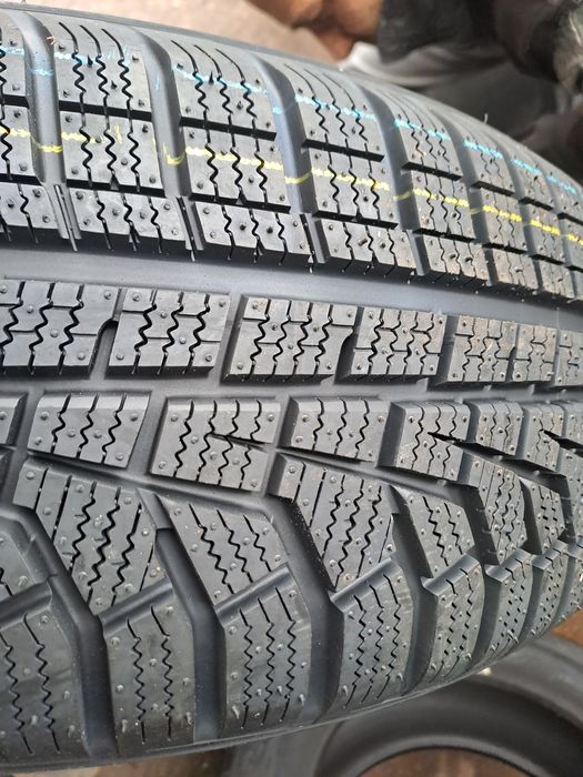 2бр. Нови 205/60/17 Hankook
