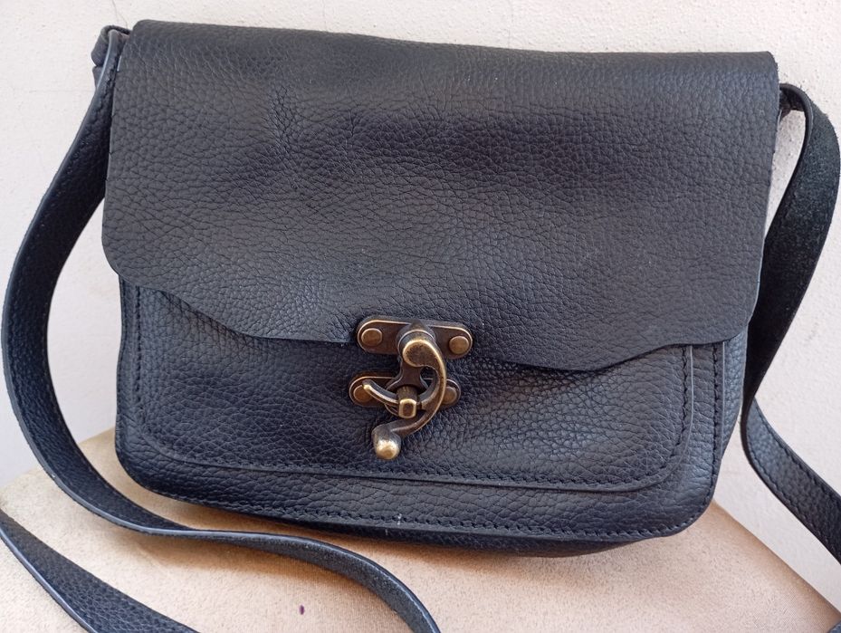 Нова Бутикова дамска чанта естествена кожа