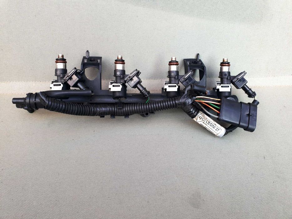 Rampa & Injectoare Dacia,Renault,Sandero, Oem 1,2 2010 - 2017