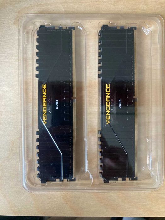 Рам памет  G.SKILL/CORSAIR  2x16GB 32GB DDR4 3200MHZ