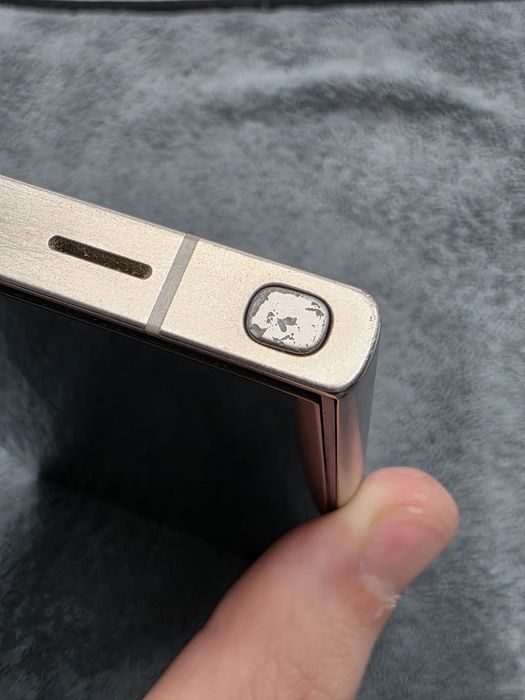 Продаю свой телефон Samsung s24 ultra 12/256