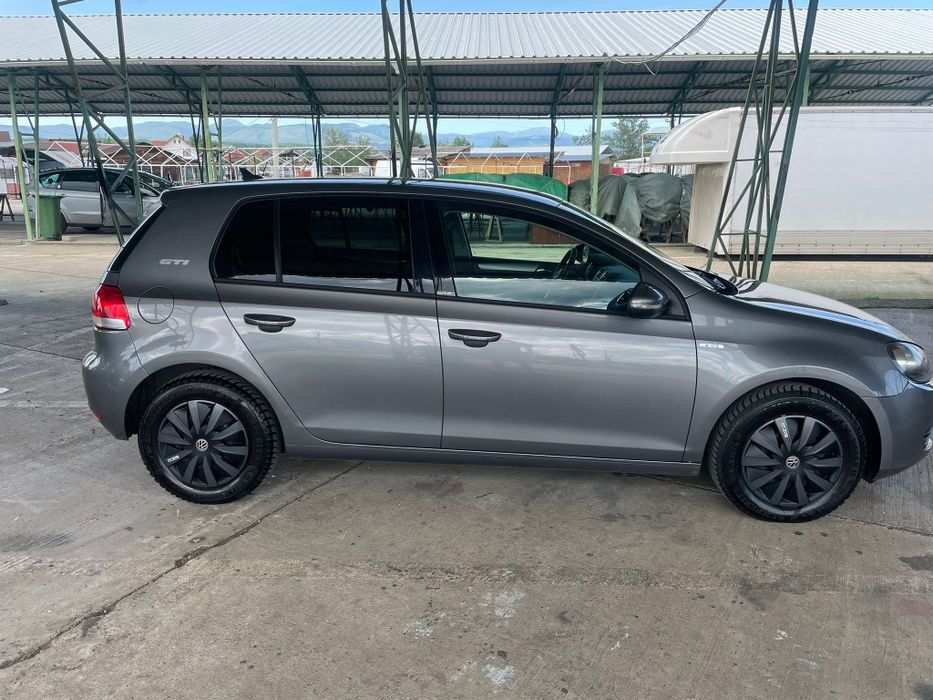 Volkswagen  Golf  14M P I80 cp