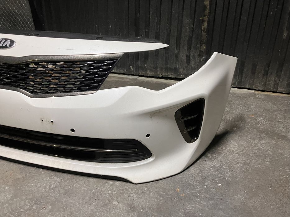 Передний бампер Оригинал