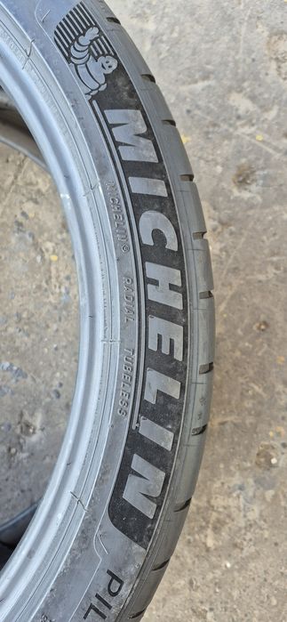 2 anvelope vara Michelin 325/30/21,dot 2020.Pretul este pe bucata.