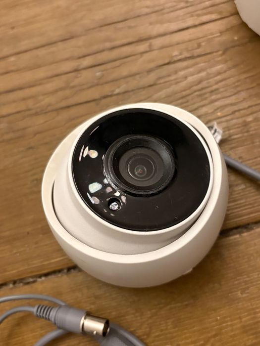 Camera dome Turbo HD 3.0 Hikvision 2 MP IR 20 m DS-2CE56D7T-ITM