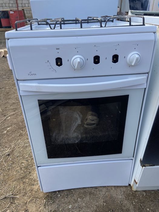 Продам газовую плиту