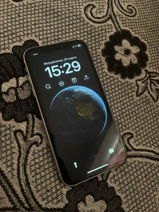 Айфон 11 в хорошем состояние