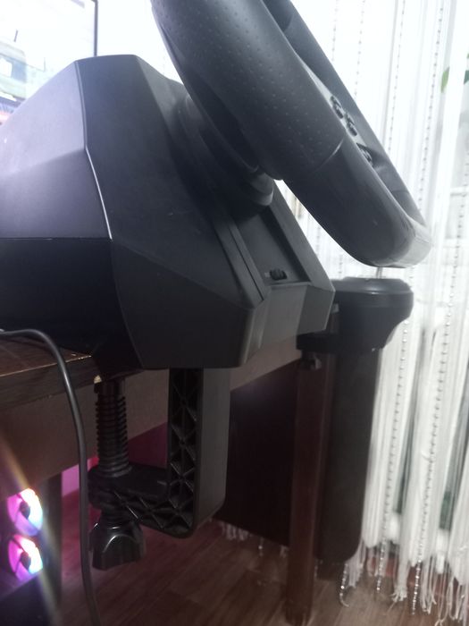 Продам игровой руль