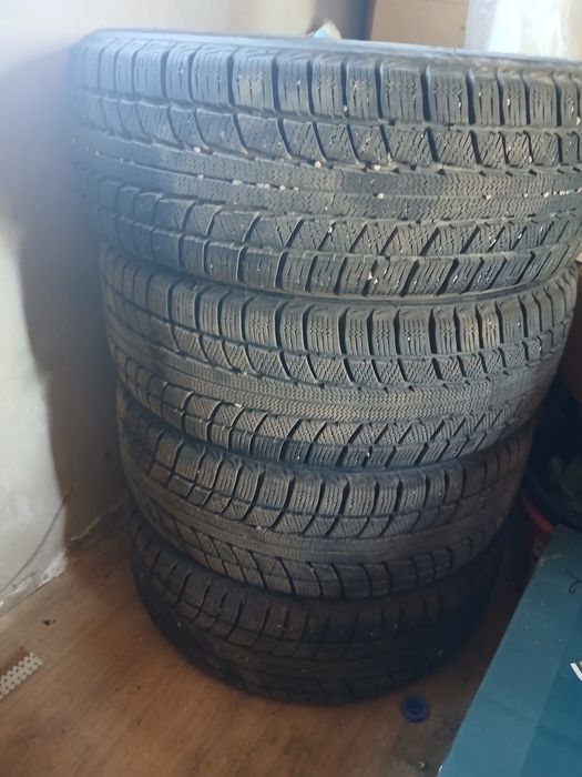 Продам зимнюю резину